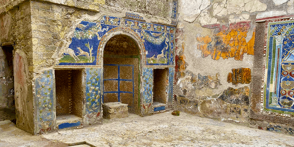 Ancient Herculaneum Tour & Lunch with Explore Sorrento