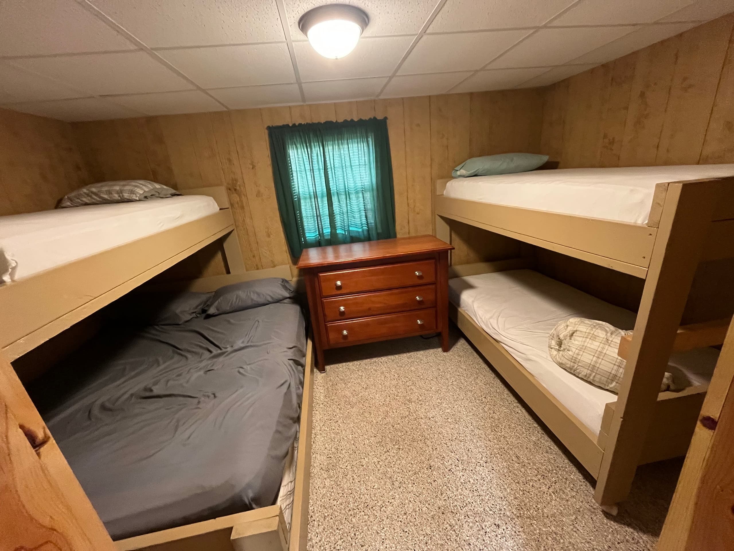 Skyhigh Cabin 7: A Cozy One-Bedroom Getaway Near Bluefield, WV photo 3