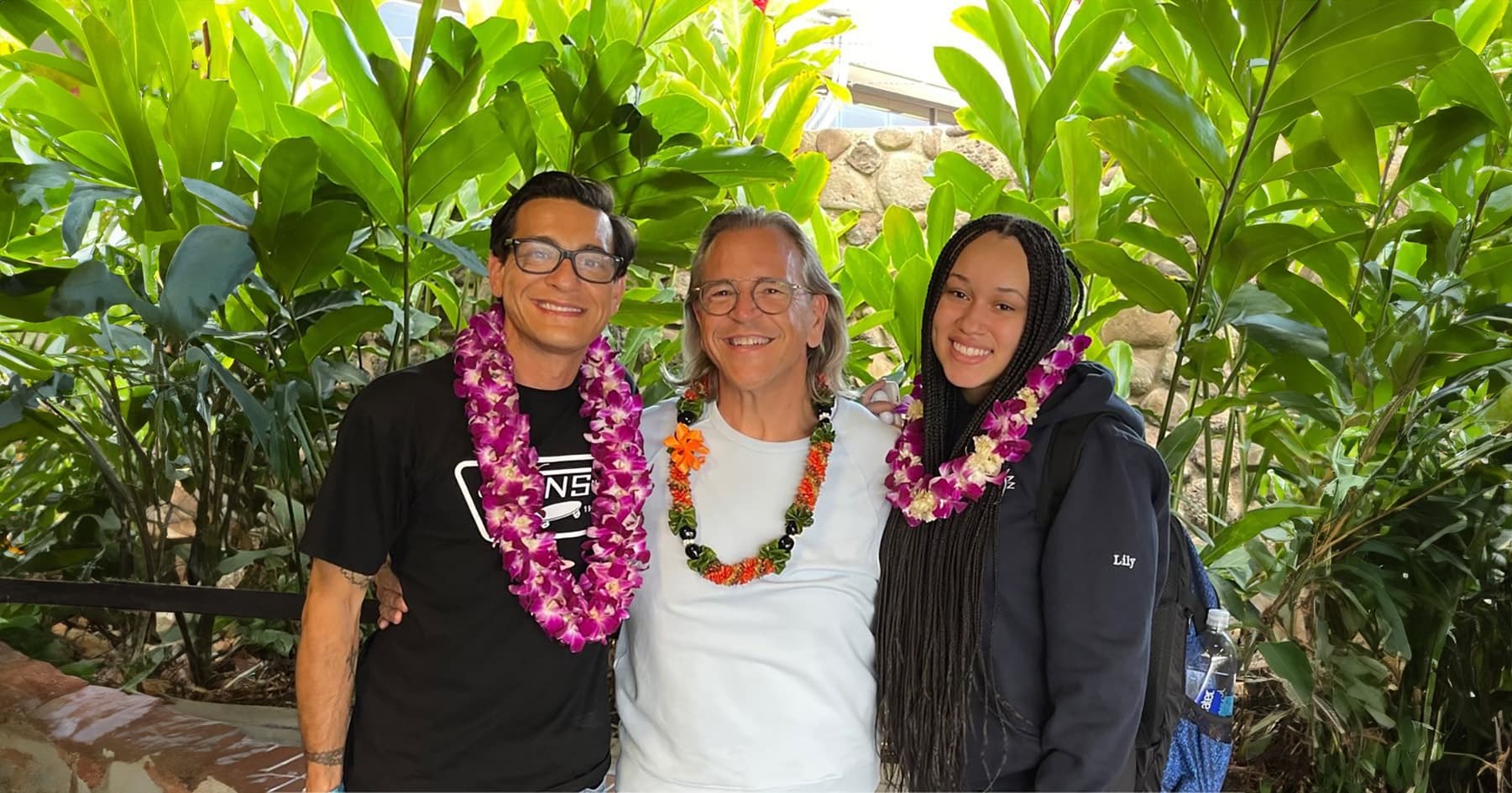Ohana Small Group Lei Greeting at Kahului Maui Airport