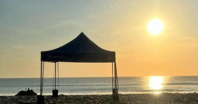 Hassle-Free Beach Tents in Kill Devil Hills: Setup by 10 AM for Easy Outer Banks Days