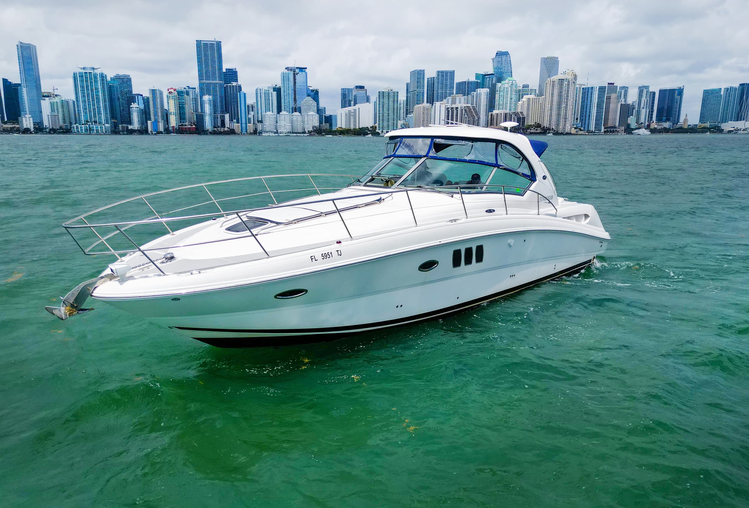 Relax Aboard the Sundancer 40W Yacht in Fort Lauderdale