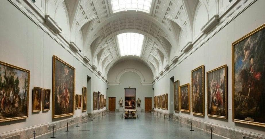 Cultural City Tour with Amigo Tours Europe - Spain