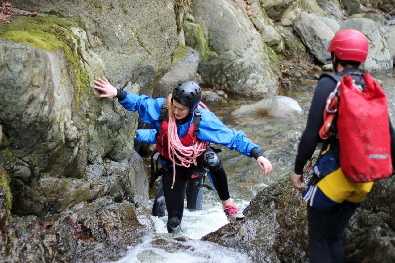 Afon Ddu Gorge Scrambling: Private-Group Adventure in Dolgarrog, Wales photo 2