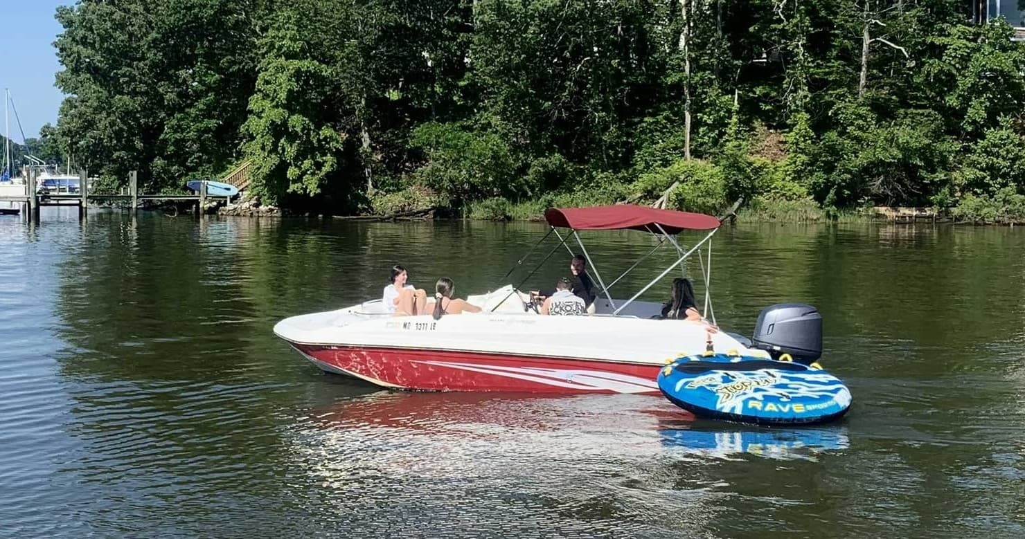 19' Hurricane Boat Rental Adventure in Edgewater, MD
