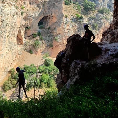 First Climb: Bautizo de Escalada en Roca — Beginner Rock Climbing Near Cuenca