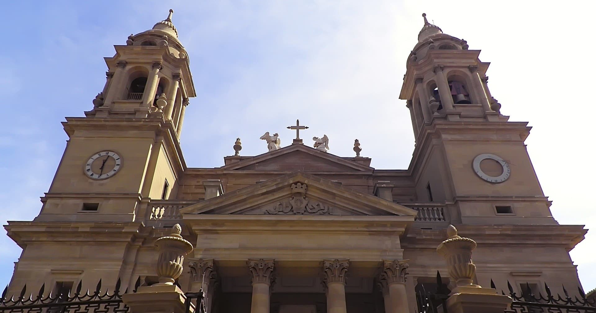 Inside Pamplona’s Cathedral with Trip Navarra