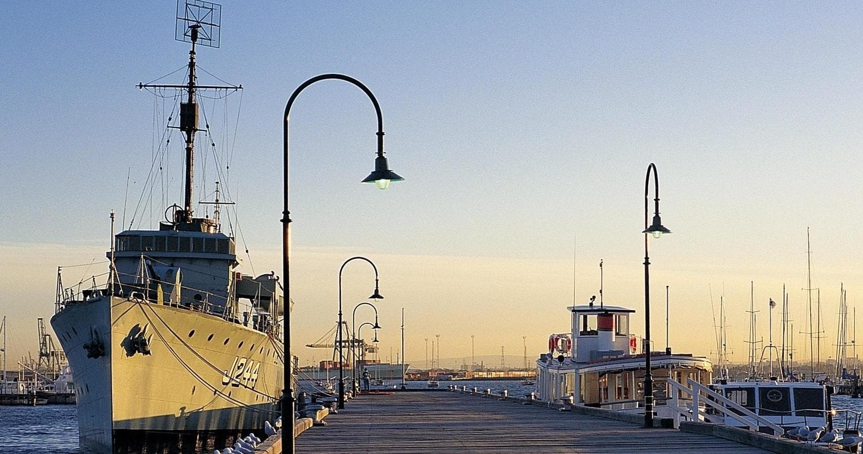 Harbor Ferry Ride to Williamstown with Melbourne River Cruises