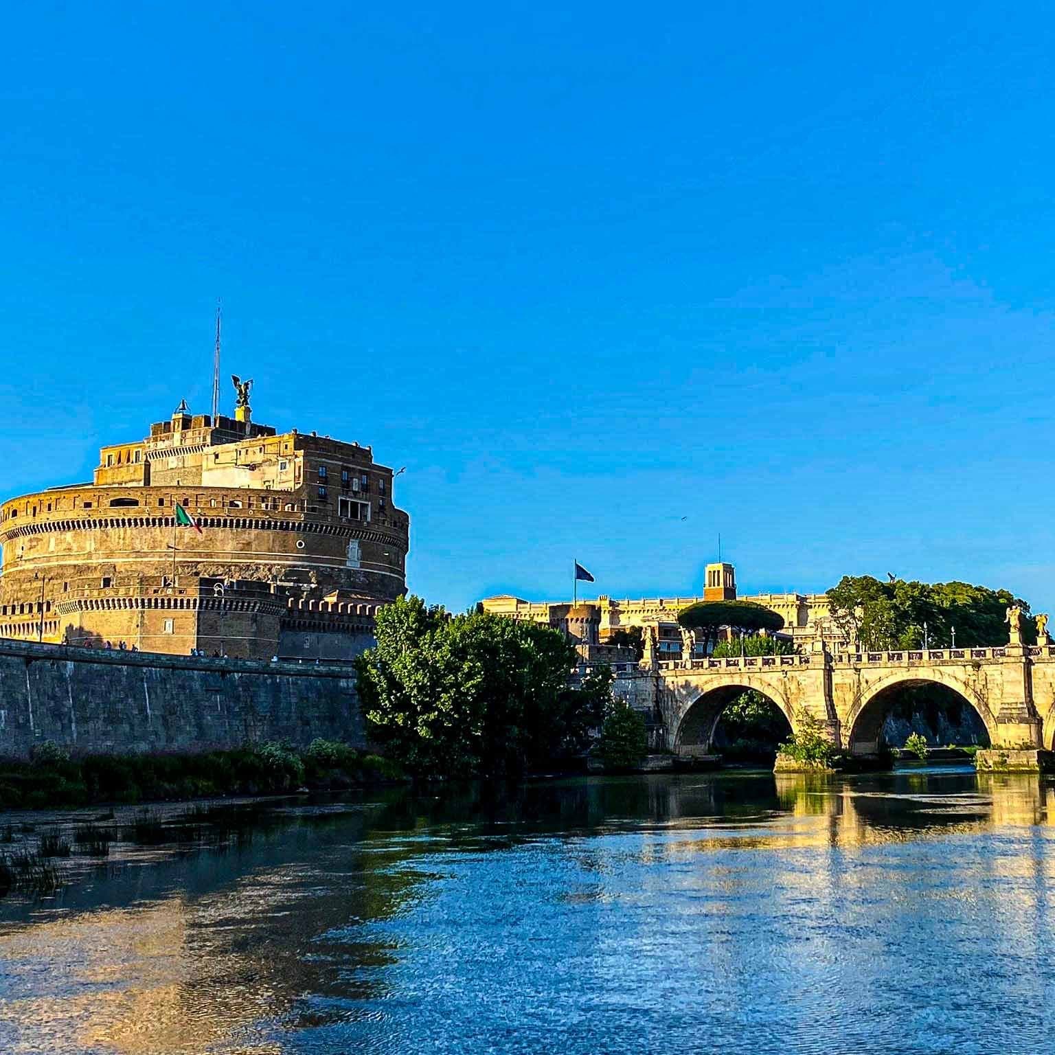 Tiber Boat Tour & Historic Sights with Rome Boat Experience