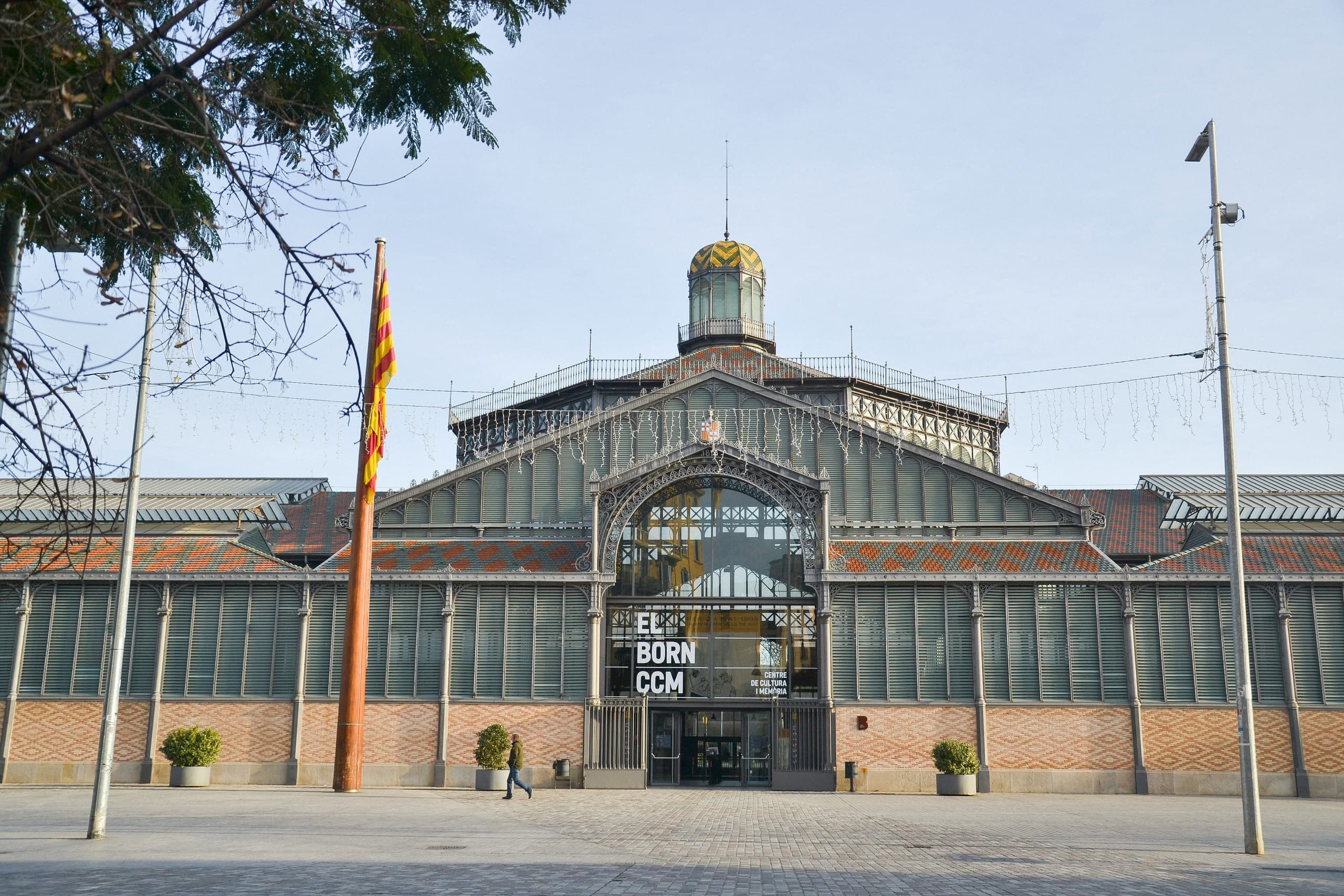 Private El Born Walking Tour with Crema Catalana Tasting — Barcelona 2-Hour Experience