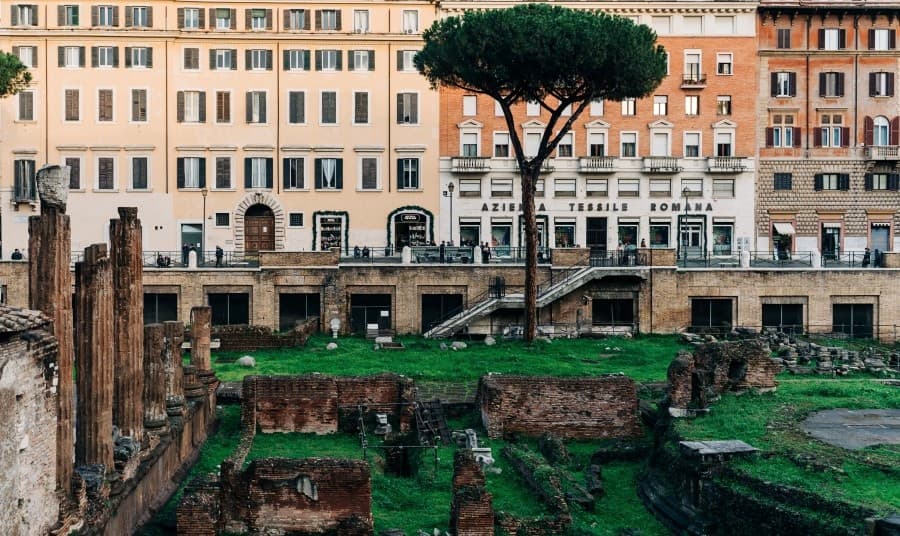Cultural Land Adventures: Jewish Roman Tour in Rome