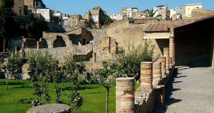 Private Naples to Sorrento Transfer with Askos Tours