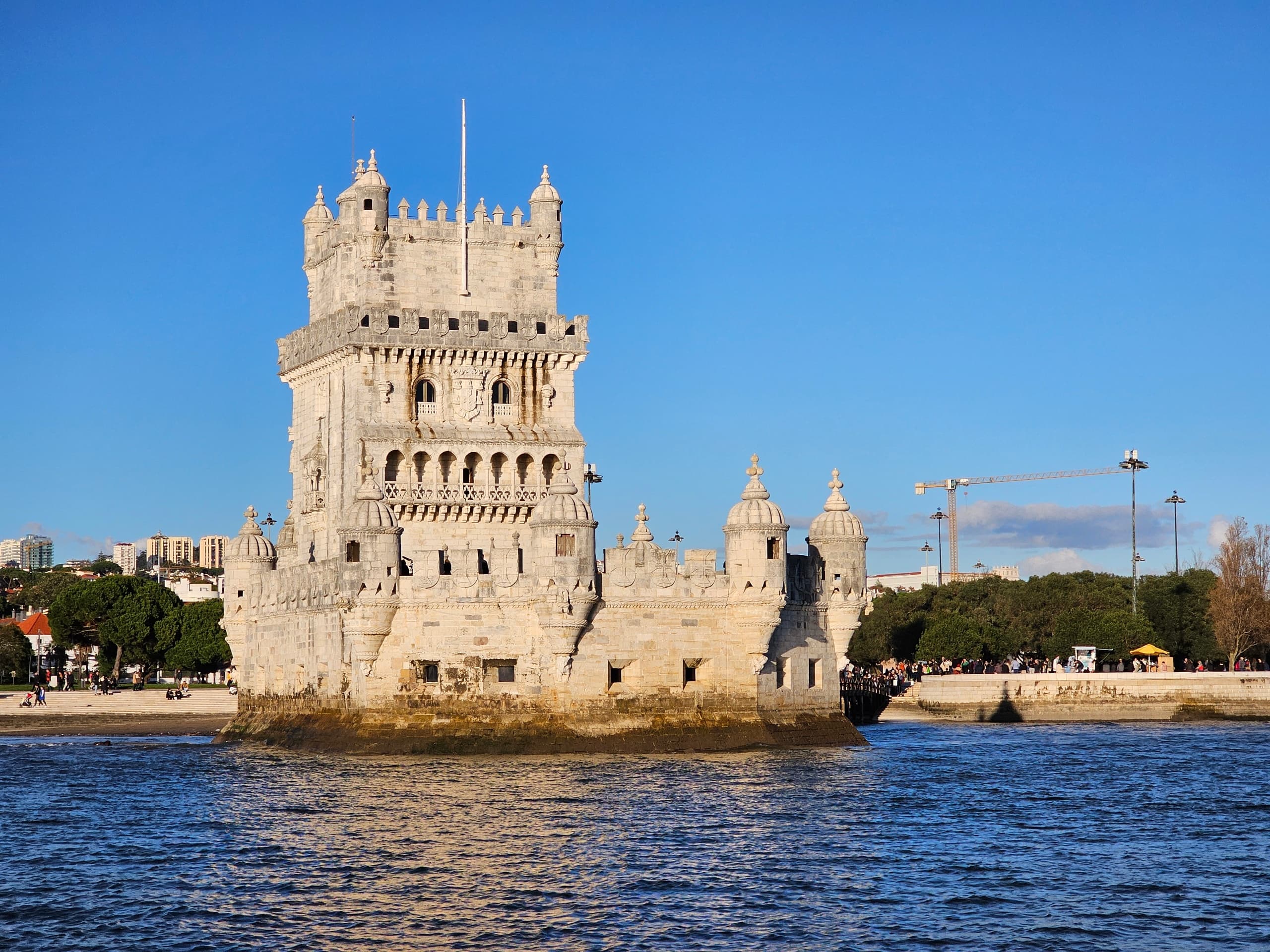 River Tejo Shared Boat Tour with Discover Oasis in Lisbon