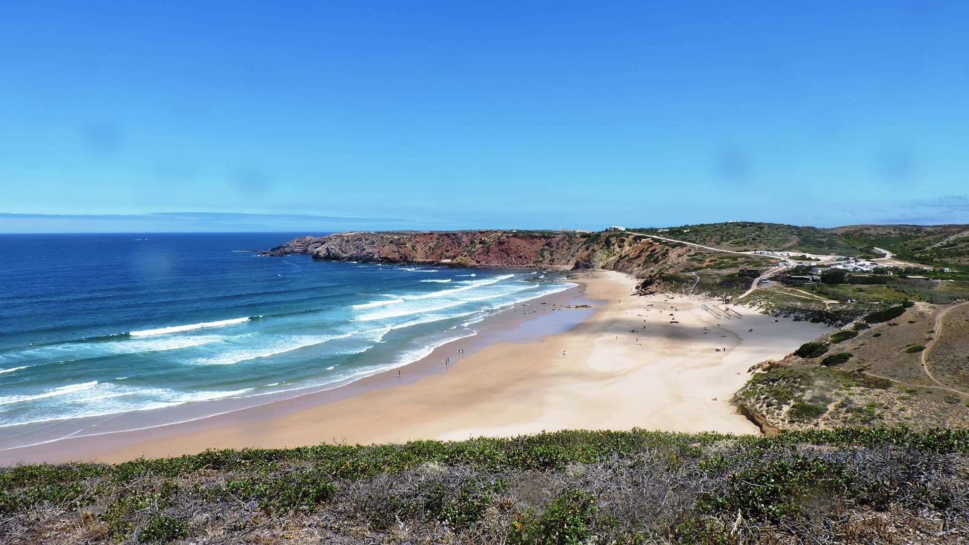 Portimão Amado Beach Walking Tour with Quimera Travel Experiences