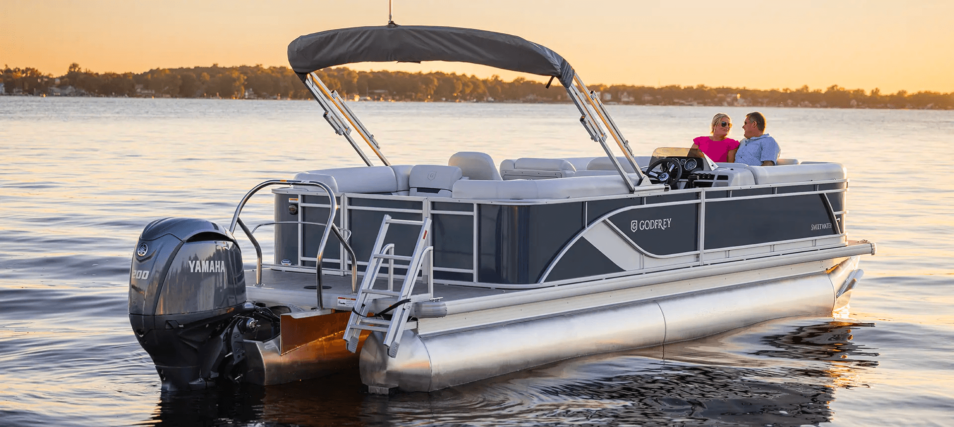 Better Sweetwater Pontoon Rental in Annandale, Minnesota