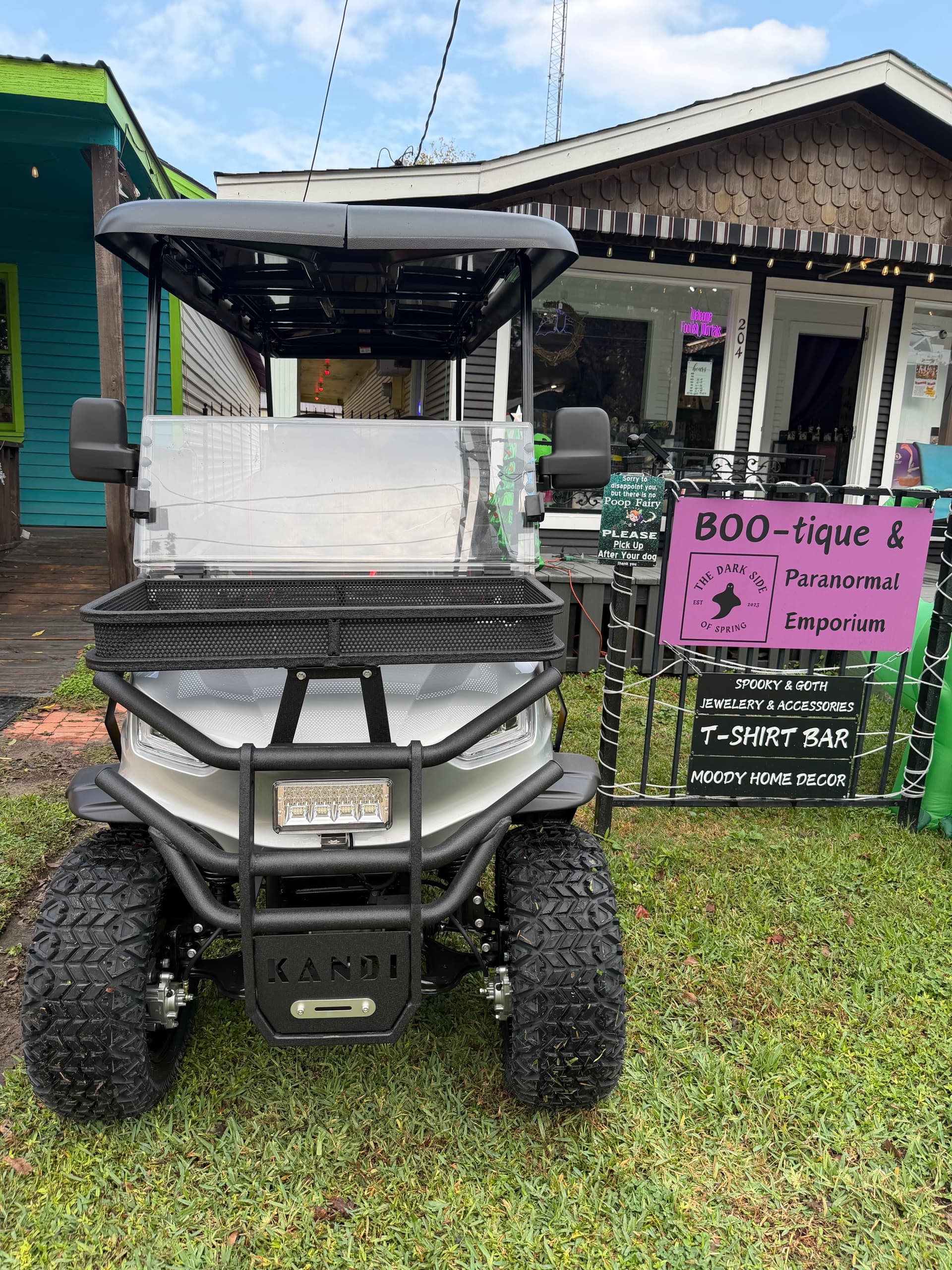 Ghost Cart Tour: Haunted Evenings in Old Town Spring, Texas