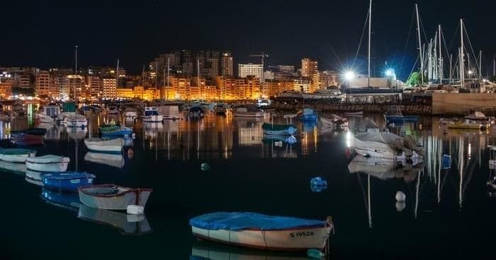 Malta By Night Tour: Illuminated Landmarks Adventure