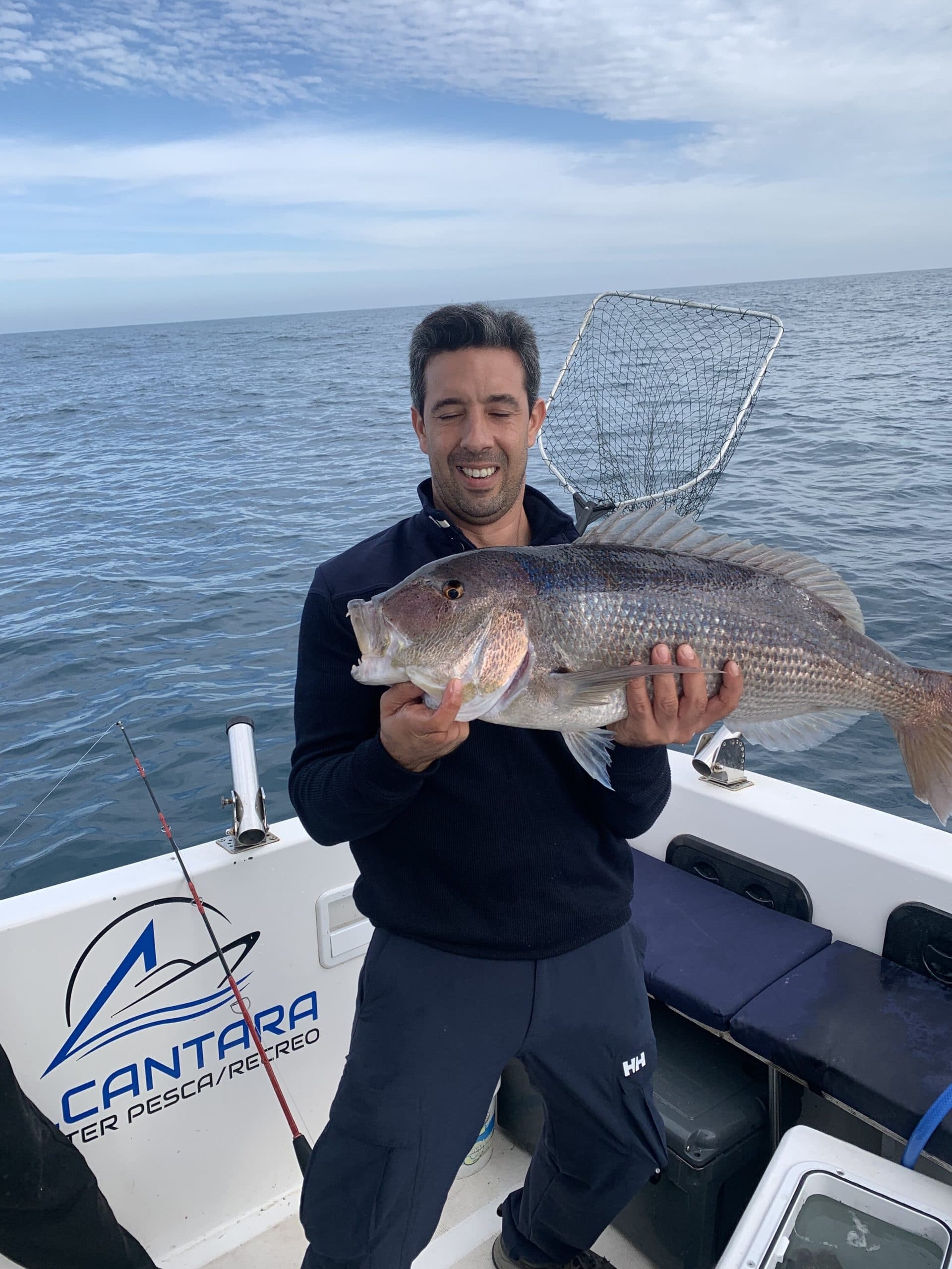 Family Fishing in Cádiz with Alcantara Charter