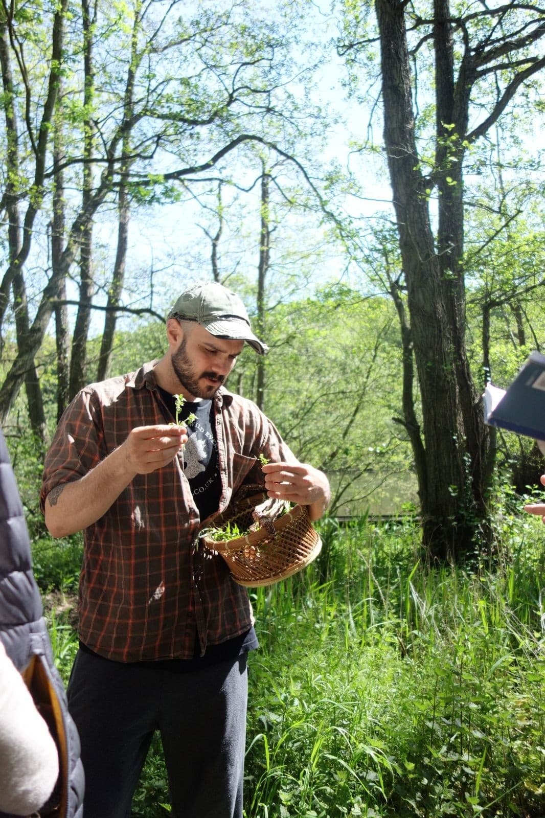 Spring Foraging at Salhouse Broad: Guided Walk with Raf