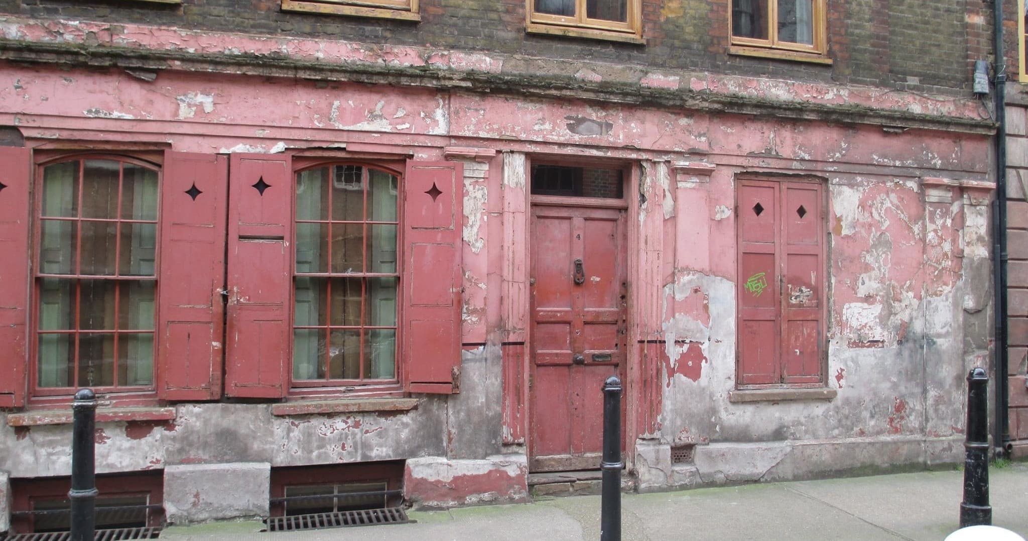 Historical Walking Tour & Jack the Ripper—London