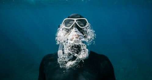Discover Flaschen: Dive into Zwenkauer See’s Underwater Adventure