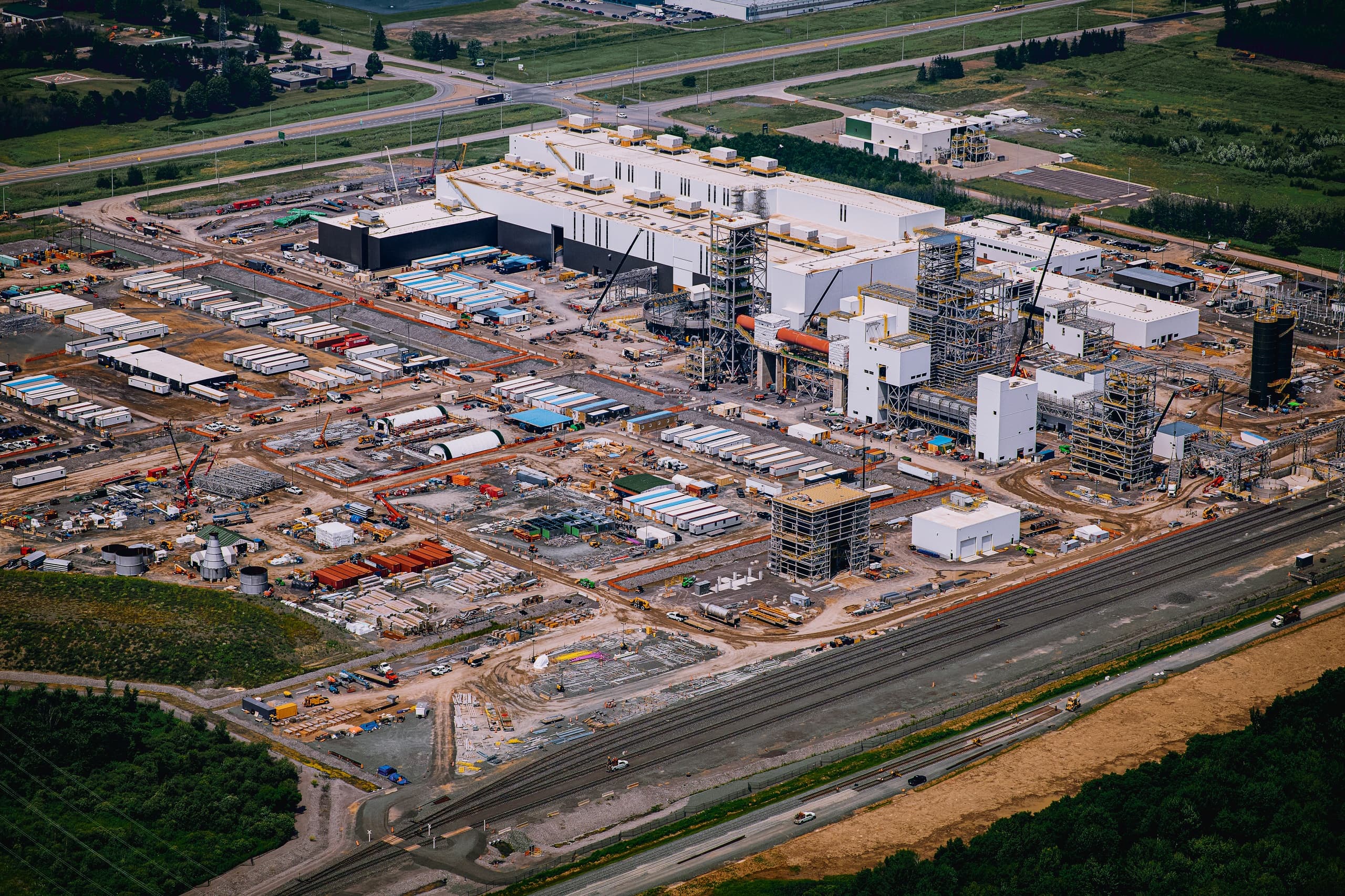Helicopter Tour Over Bécancour: Aerial Views of Gentilly-2, Industrial Park & St. Lawrence