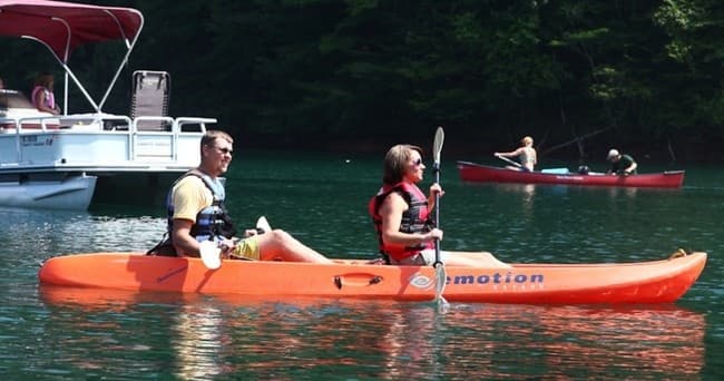 Explore Fontana Dam by Kayak: Rentals and Adventure on Fontana Lake