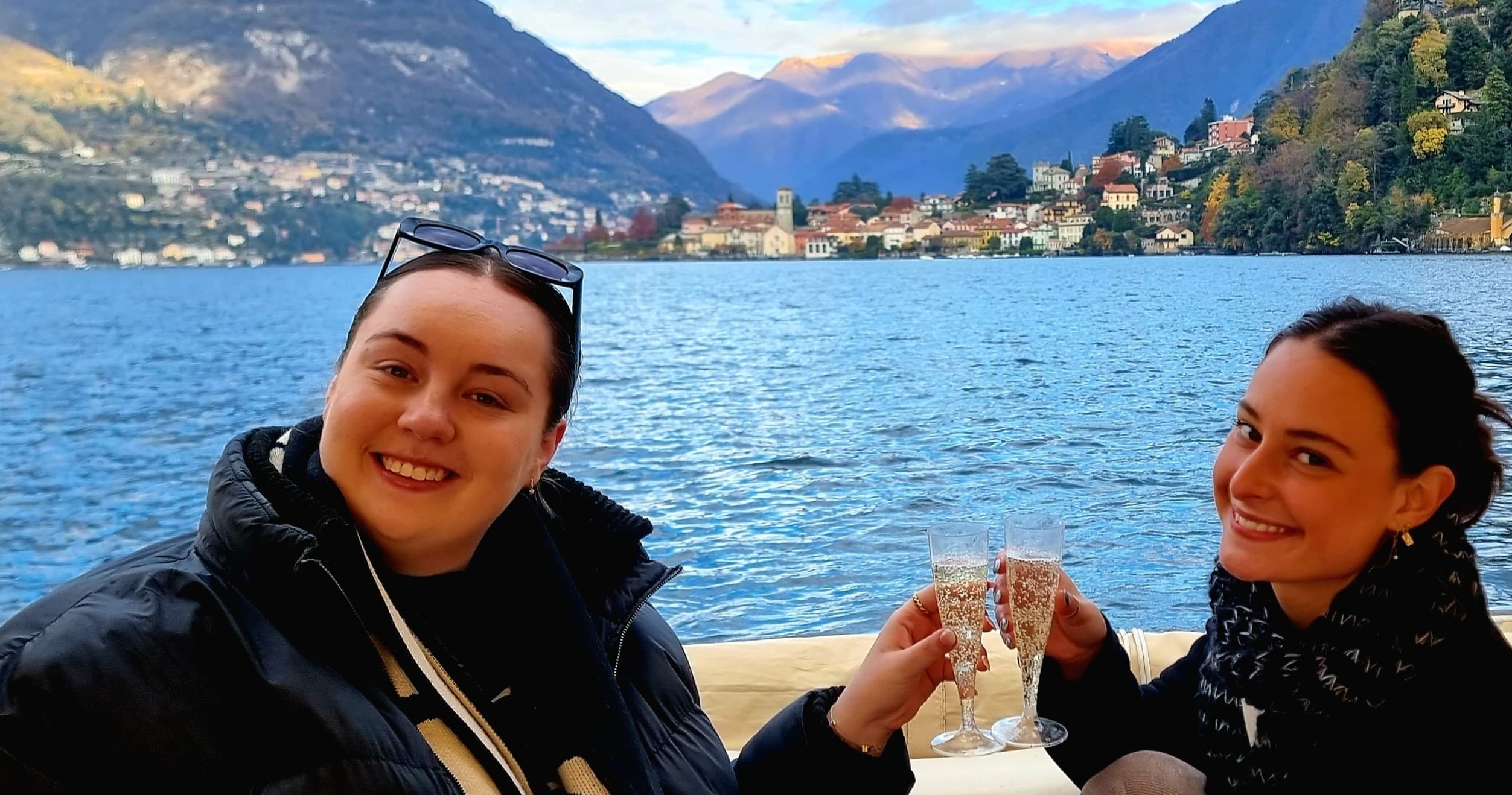 High-Speed Dinghy Tour of Lake Como: Prosecco, Villas & Scenic Photo Stops