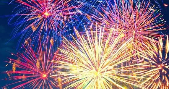 Water-Activities at Sandy Bottom Boat Tours: Firework Spectacle