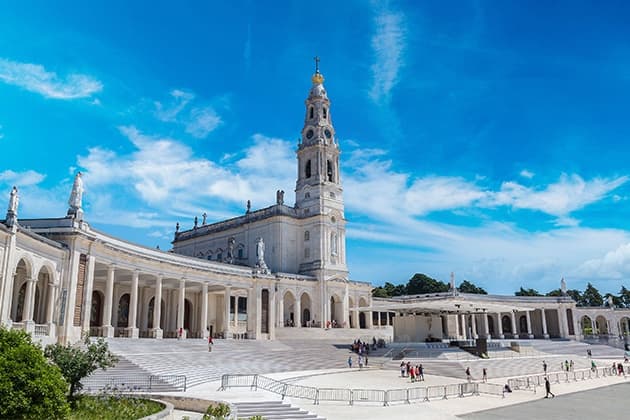 Pilgrimage basilica exterior in Fátima, Portugal, sacred square