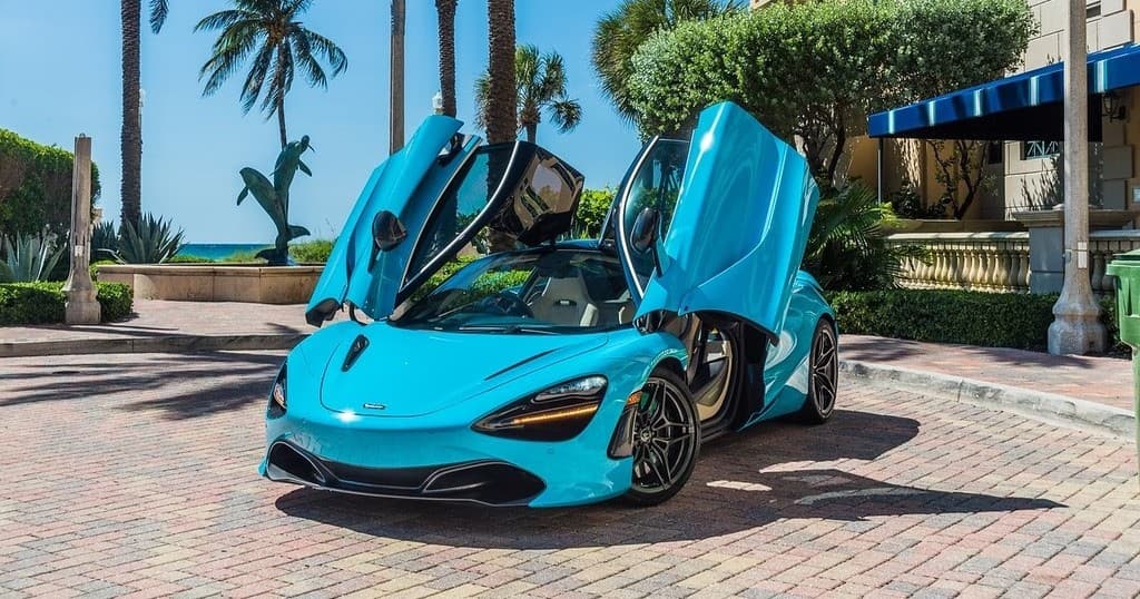 Supercar Experience with McLaren 720S at Monarc VIP