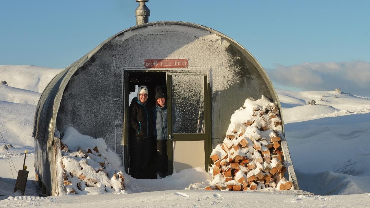 Winter Camping & Overnight Stay at Bob Lee Hut in Pisa Range