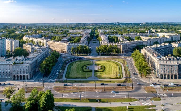 Historical Land Adventure: Communist Kraków – Nowa Huta Tour