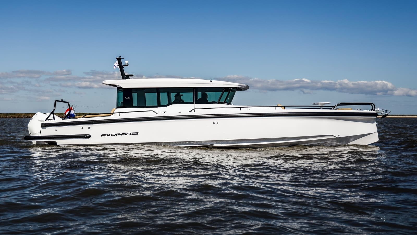 Customize Your Key West Adventure on the Ultra-Luxury SUV of the Seas Charter