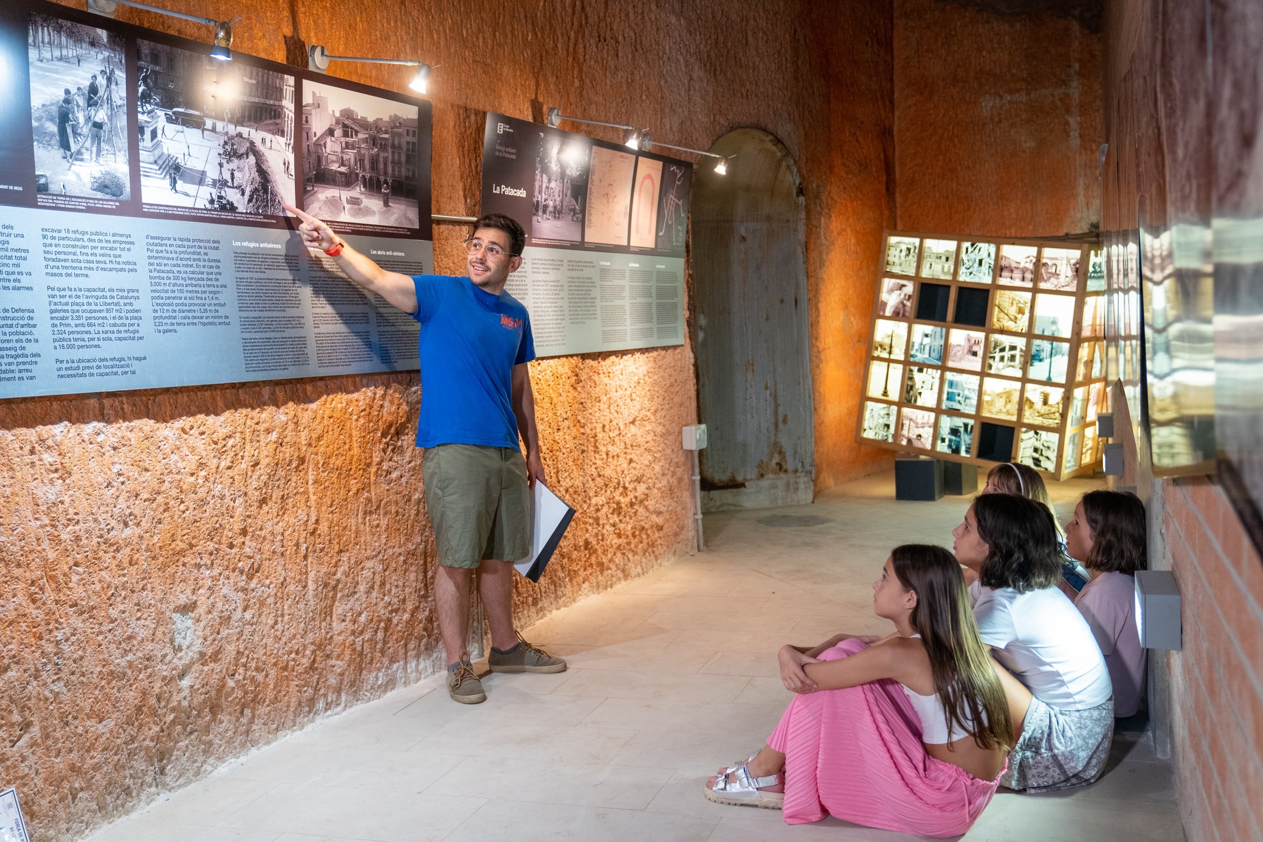 Beneath Reus: Family Tour of the Refugi antiaeri de la Patacada photo 2