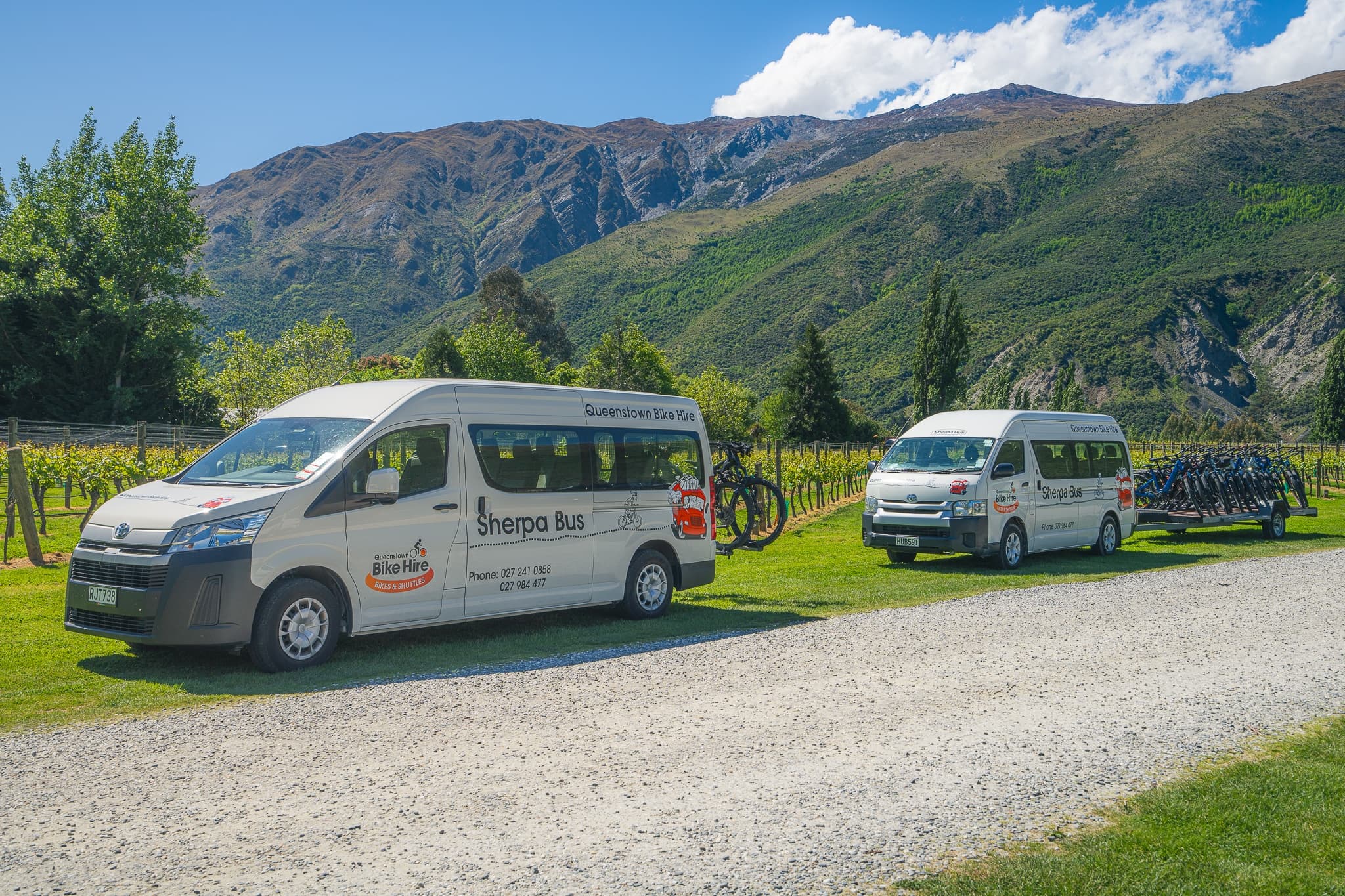 Queenstown to Cromwell & Clyde Shuttle: One-way Transfer to Lake Dunstan Trail