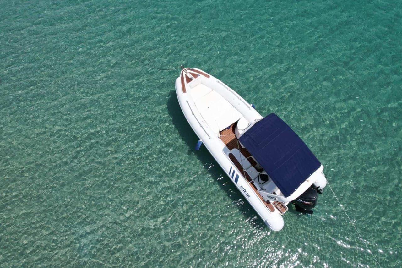 South Coast Milos Boat Cruise: Kleftiko, Tsigrado & Snorkel Charters photo 2