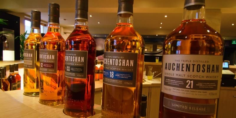 Land-Adventure: Glasgow Whisky Distillery Tour by Aura Journeys