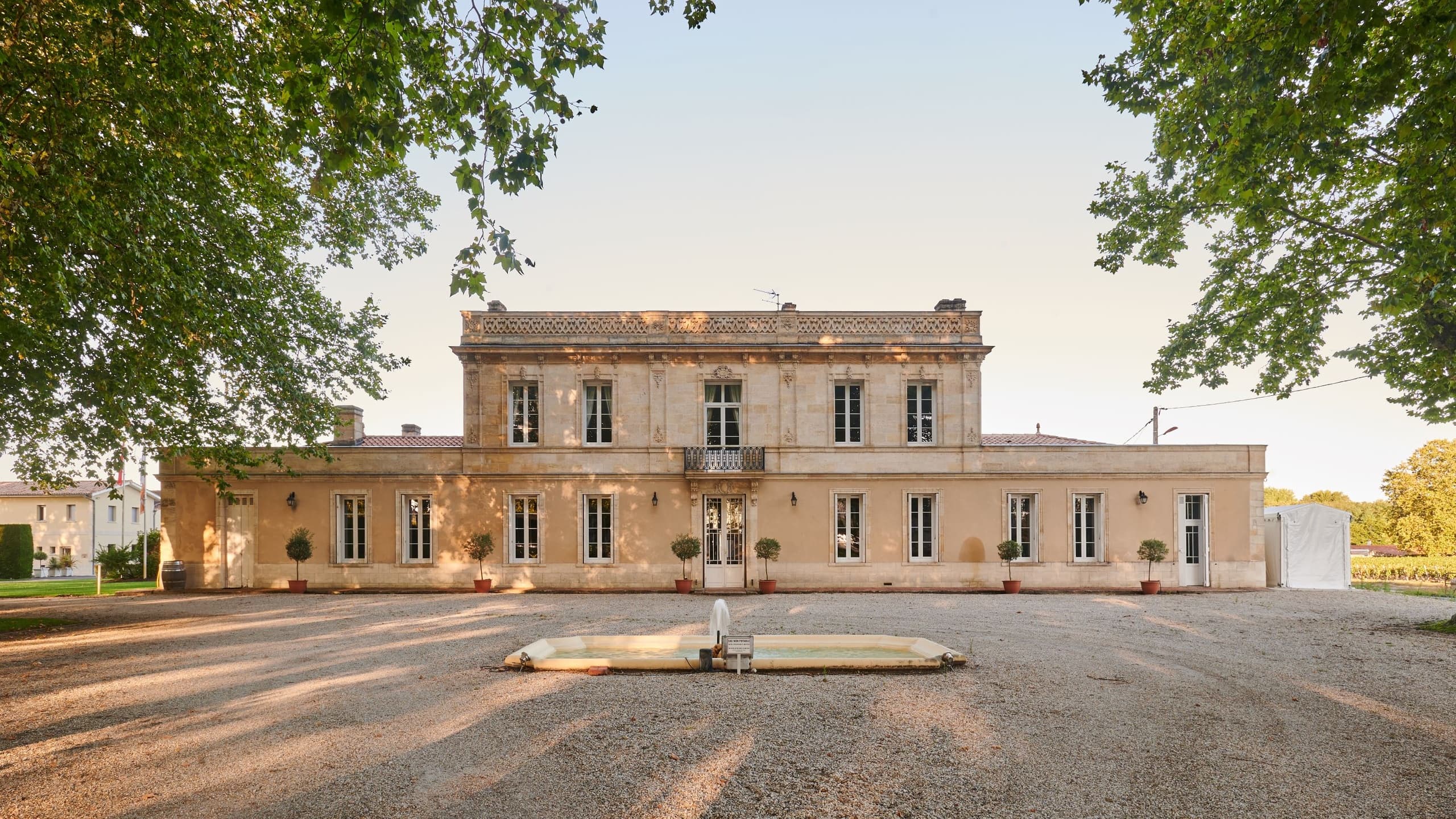 La Couleur de Bordeaux: Side-by-Side Margaux and Local Bordeaux Tasting in Soussans photo 2