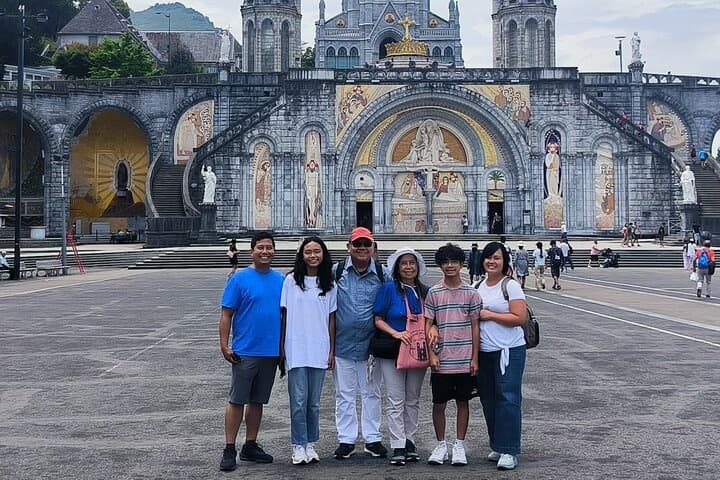 Private Lourdes Day Tour: Explore the Grotto, Sanctuaries & Medical Bureau