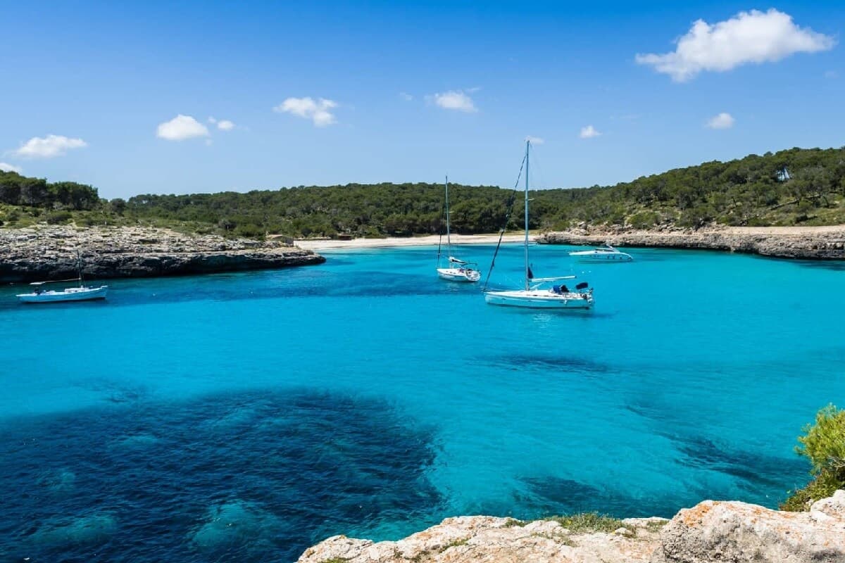 Sailing Adventure in Costa Brava with BDA Sailing