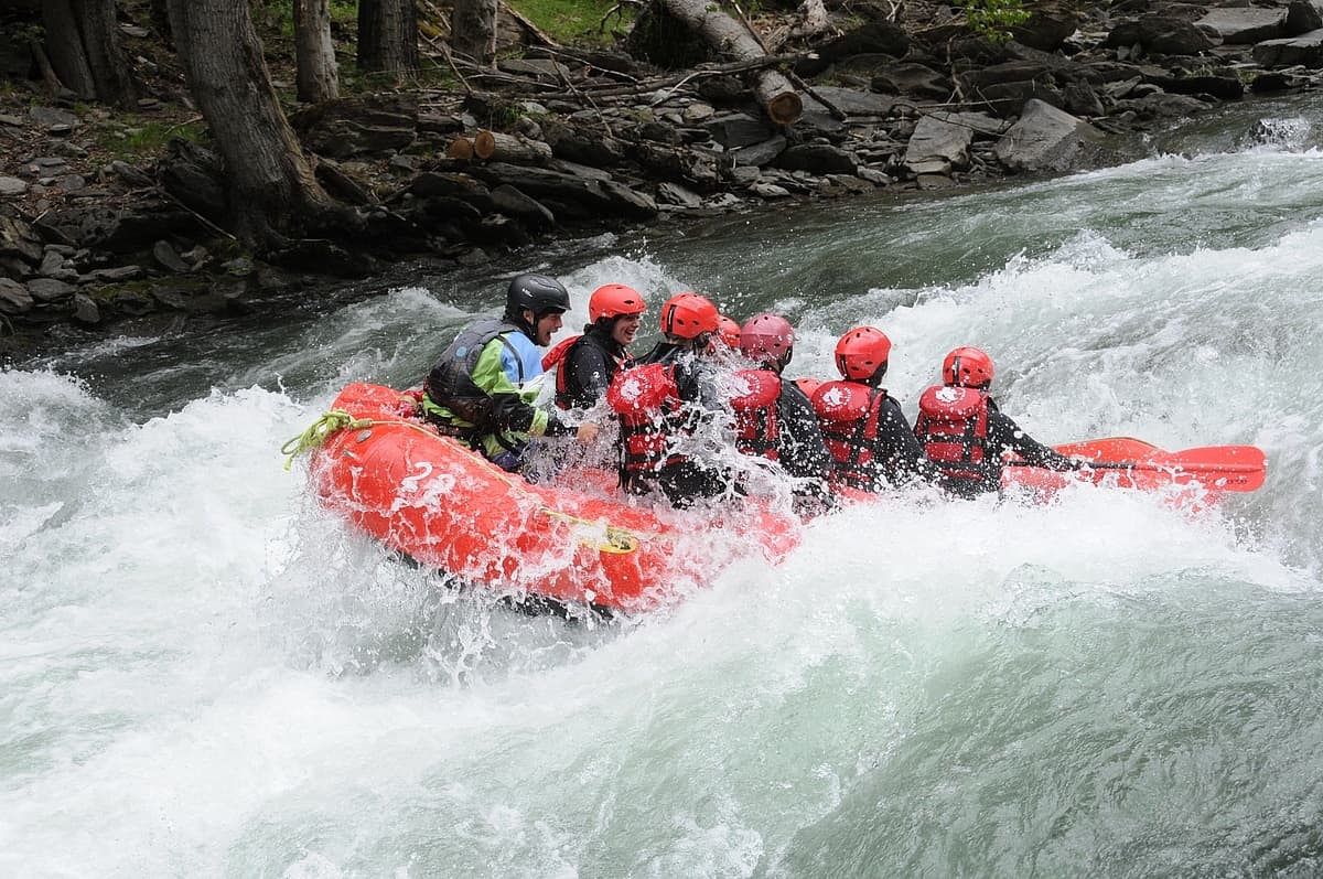 Adrenaline Adventures with Alta Ruta in Pallars Sobirà