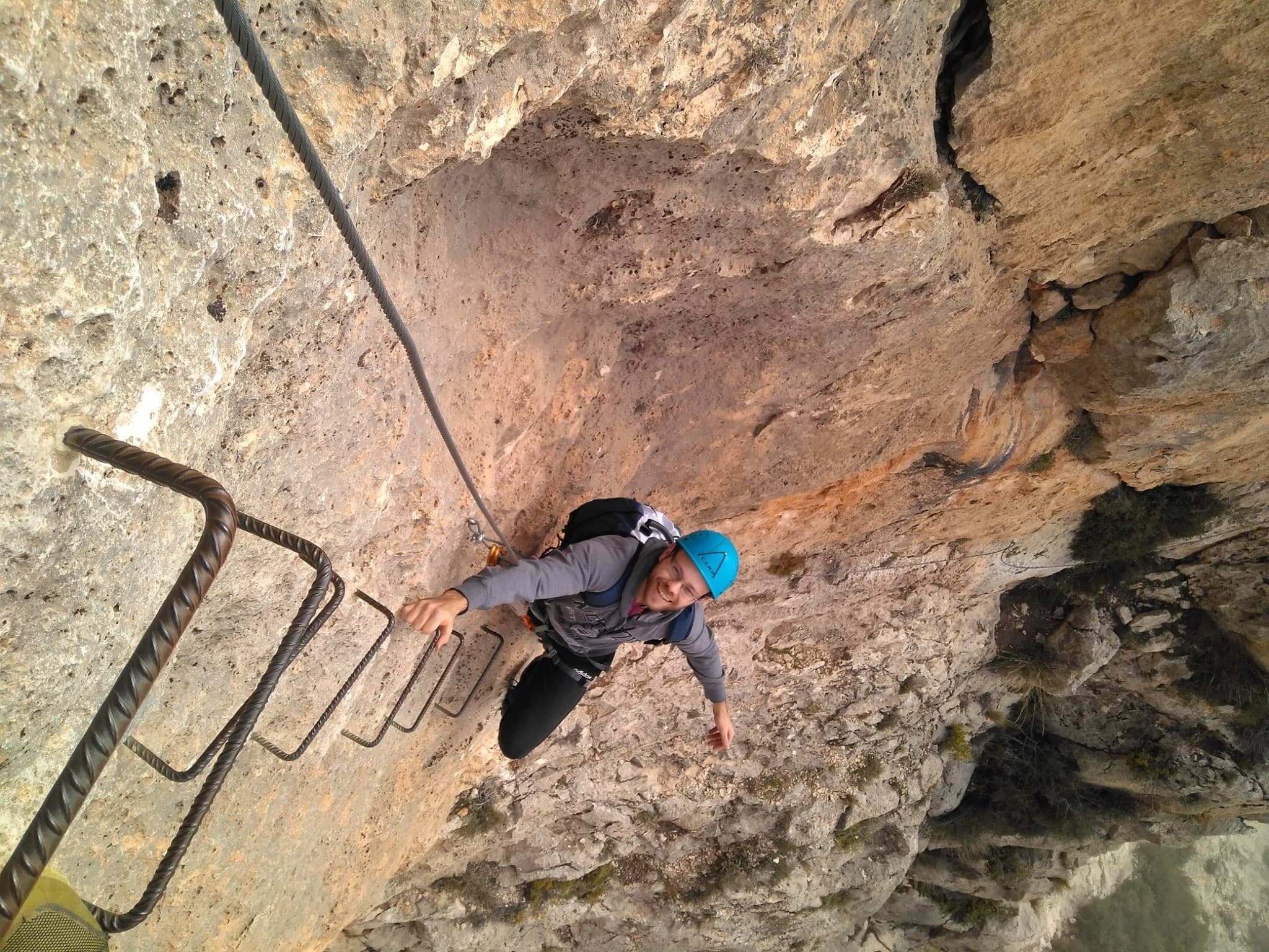 Vía Ferrata Redován: La Bisagra, Bridges & 90m Exposure in Vega Baja