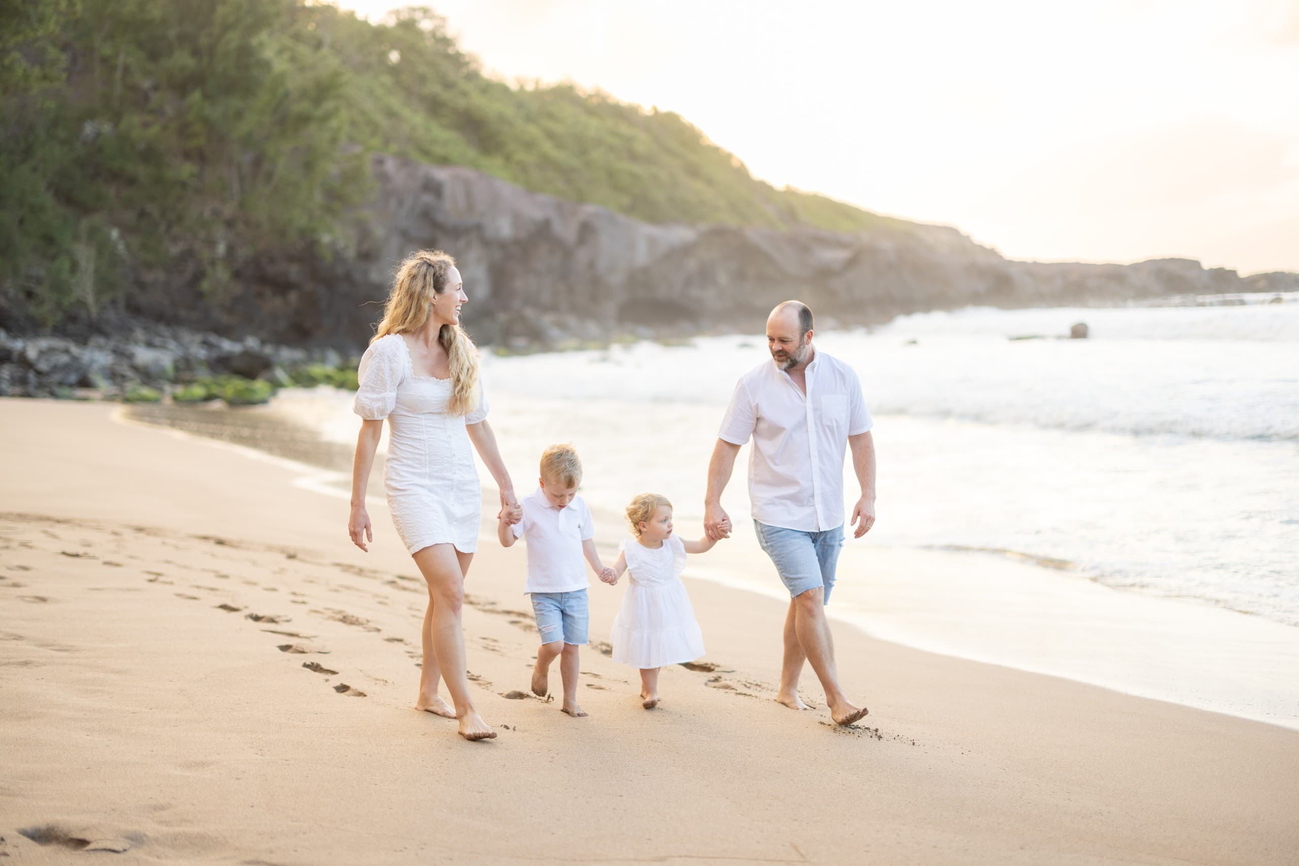 Sunset Quick Beach Portraits in Lahaina: 30-Minute Pro Sessions on West Maui photo 1
