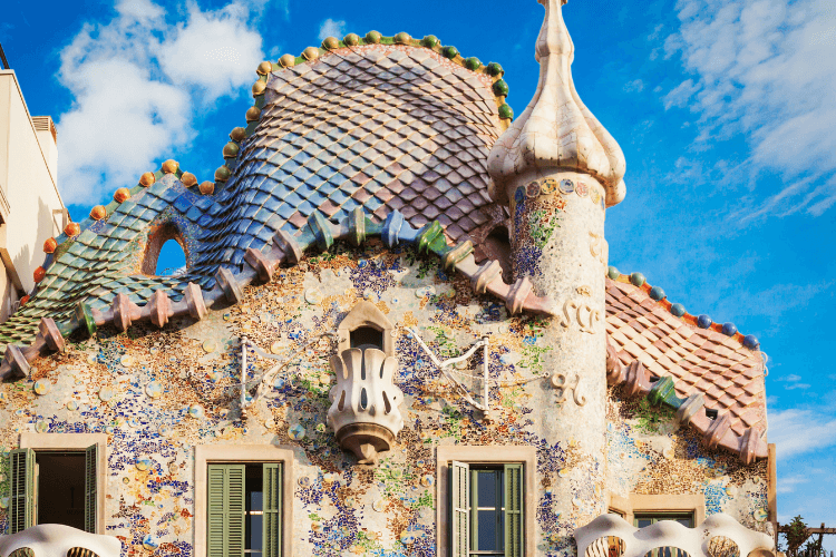 Walking Gaudí: Self-Guided Modernisme Route Through L’Eixample, Barcelona