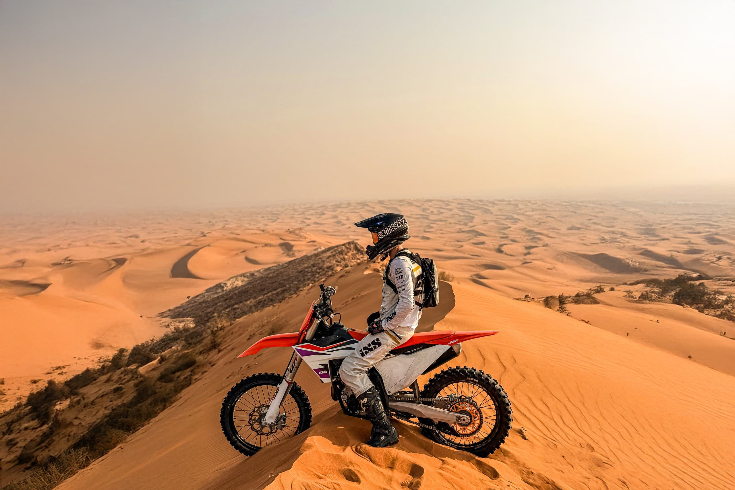 Thrilling 3-Hour Desert Motorbike Tour by Motozone
