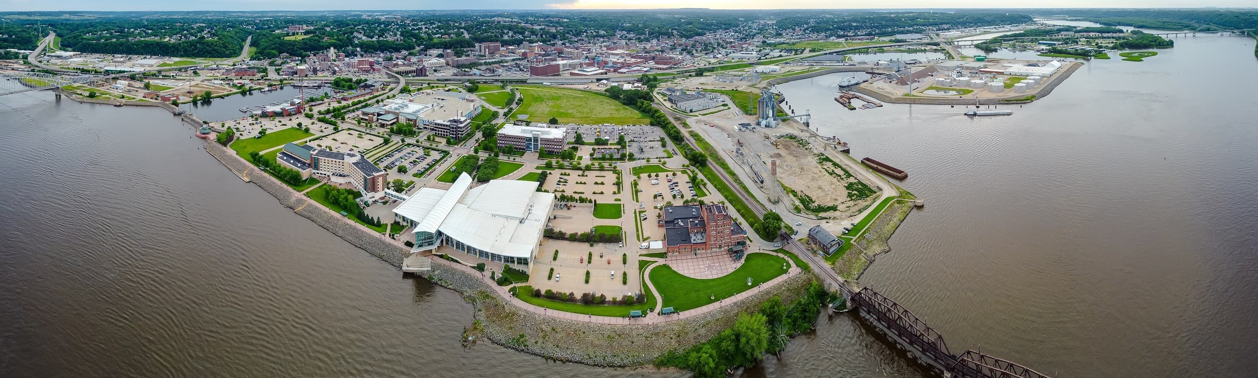 Botanical Bus Trip: Delights of Dubuque — Mississippi River Gardens & Riverfront Tour
