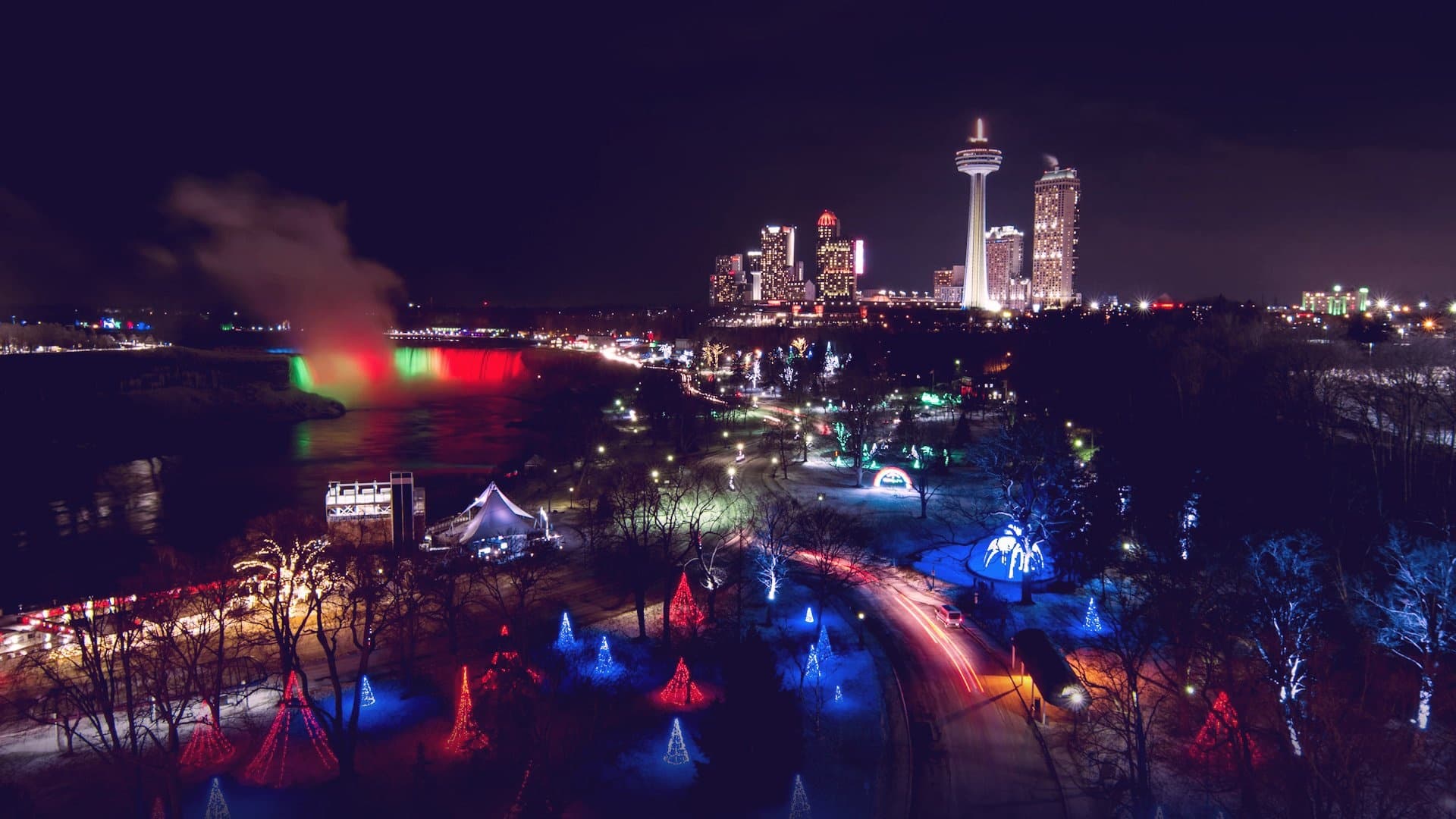 Water Activities & Sightseeing at Niagara Falls with Lights & Dinner