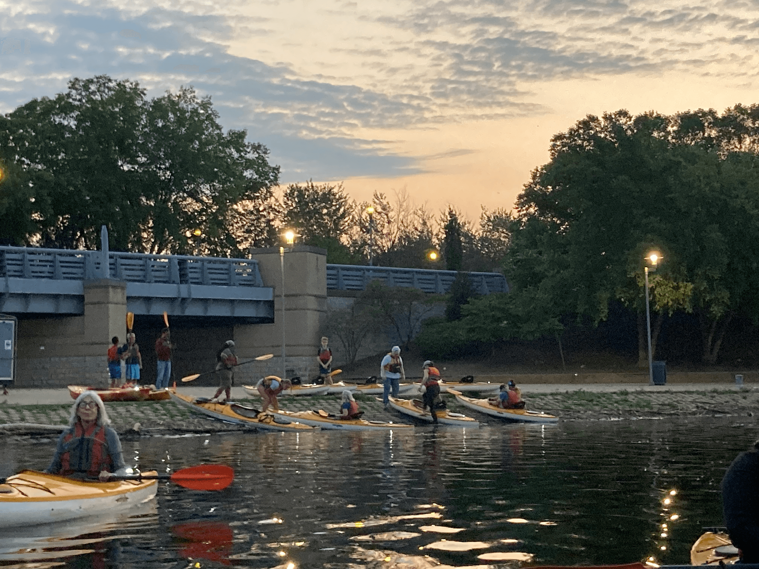 Sunrise Kayak Paddle to Downtown Pittsburgh: South Shore Riverfront Dawn Tour photo 3