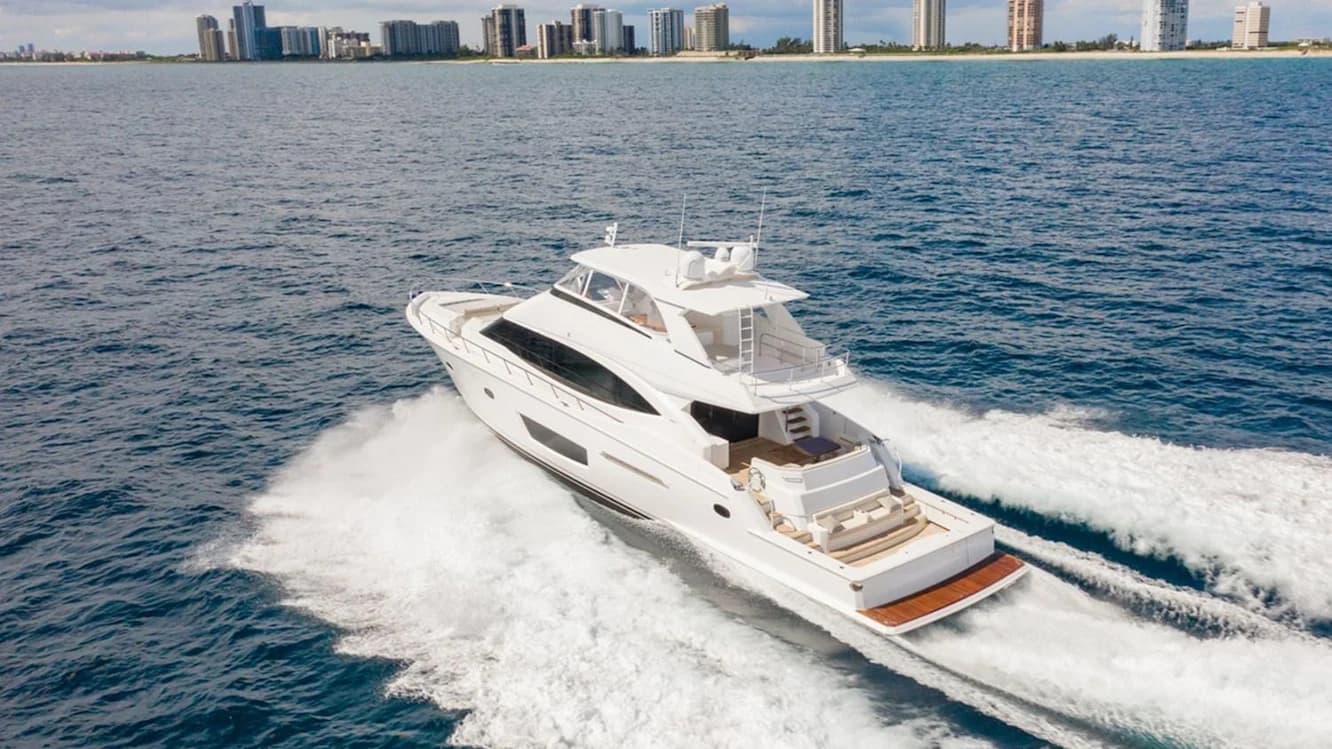 Viking 82' Naples Yacht Charter — Luxury Island Hopping & Sunset Cruises photo 3