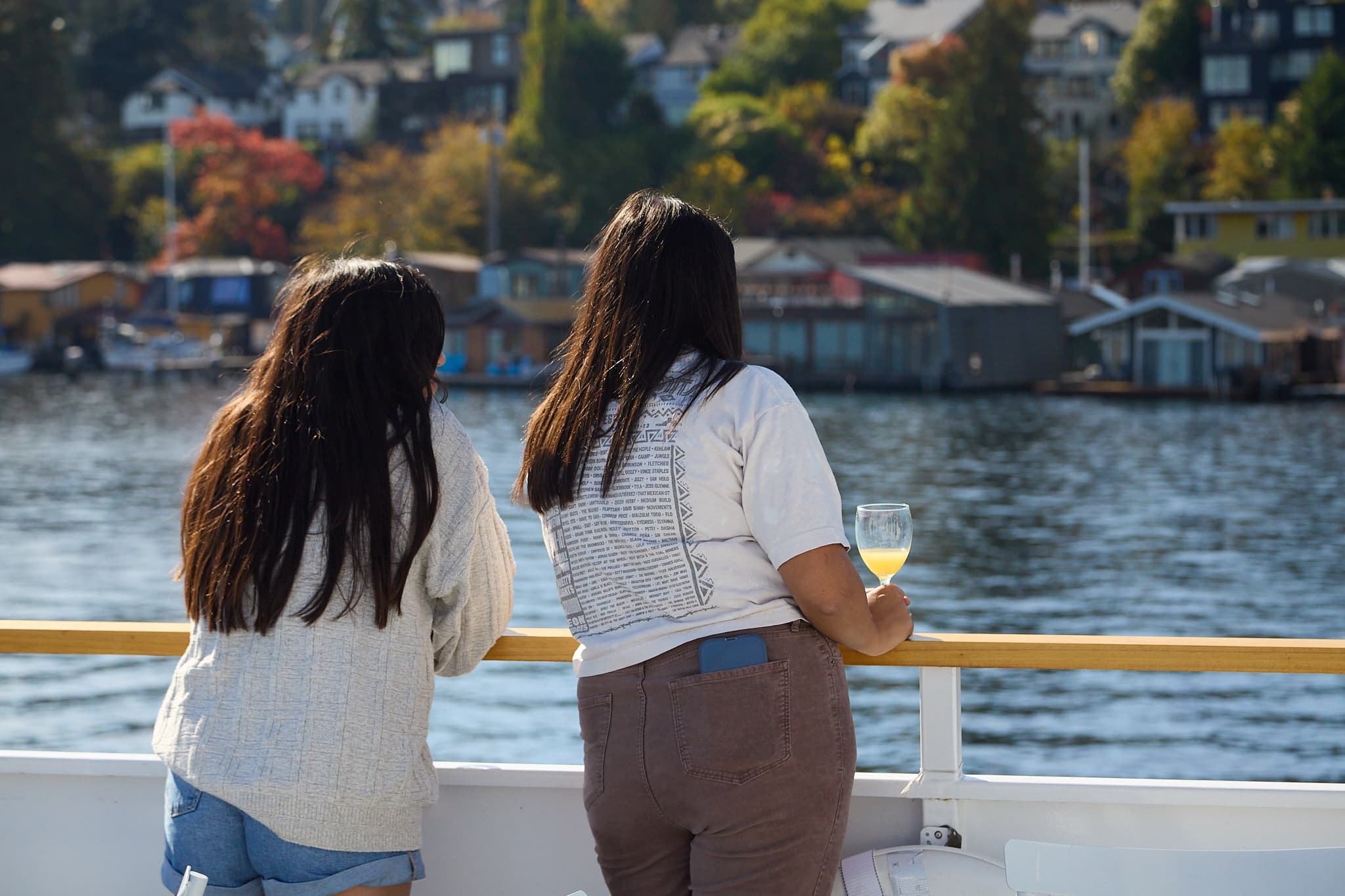 Fall Foliage Lunch Cruise in Seattle, Washington